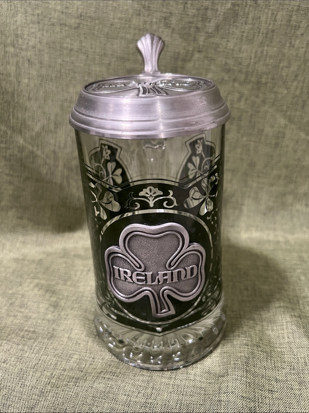 Ireland Shamrock Glass Stein with Pewter  Lid - Clear & Silver